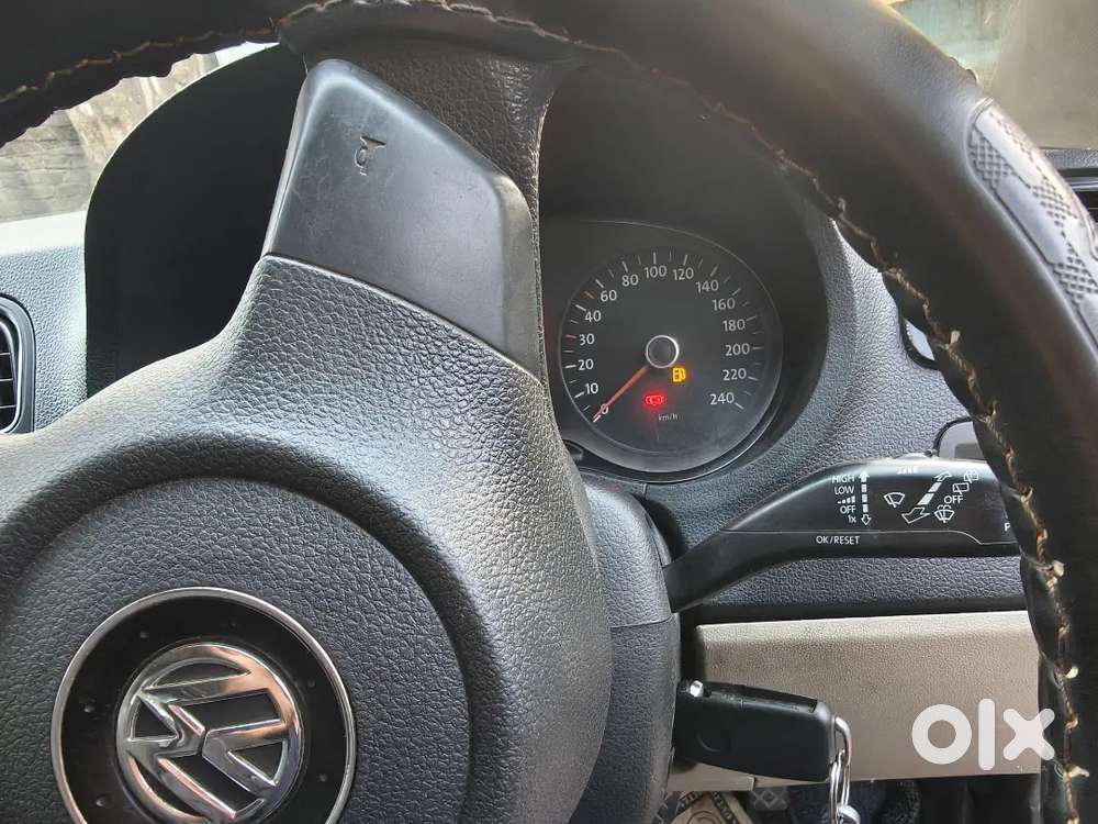 Volkswagen Polo 2015 Diesel 96000 Km Driven