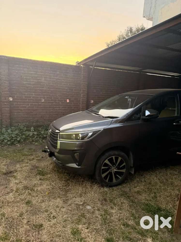 Toyota Innova Crysta 2022