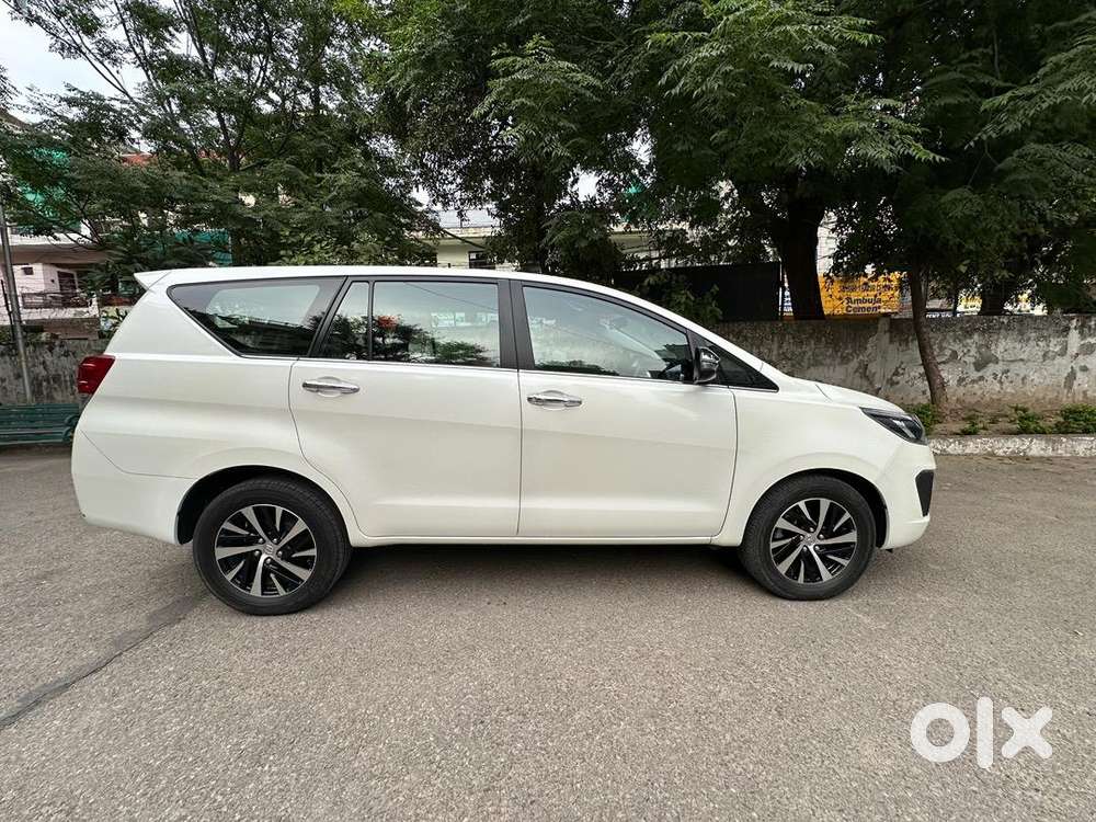 Toyota Innova Crysta 2022 Diesel Well Maintained