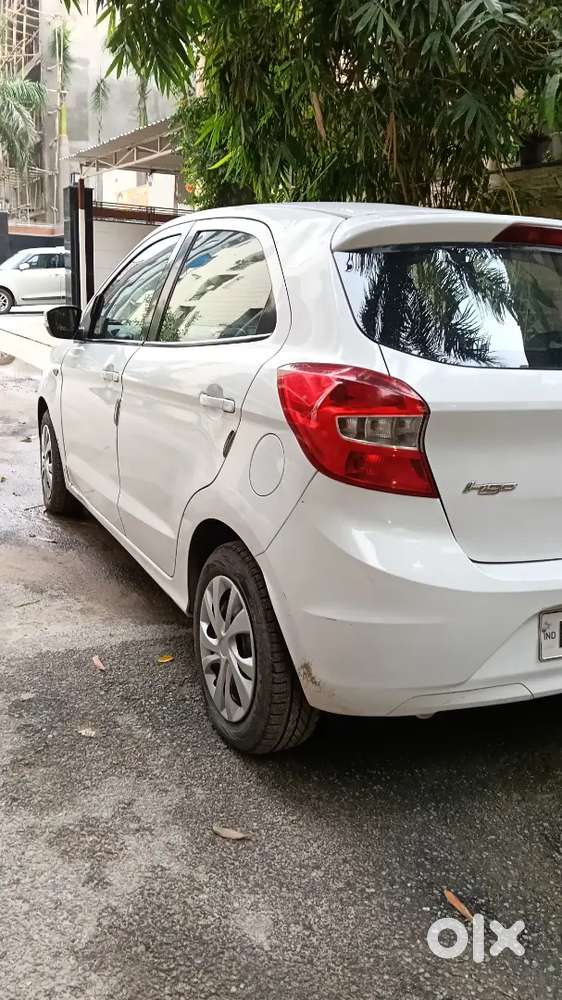Ford Figo Petrol Titanium 2017