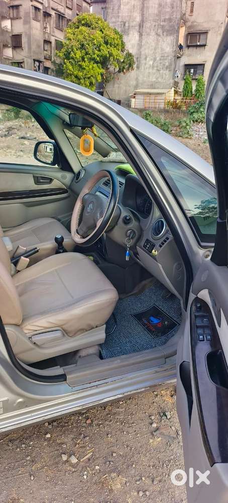 Maruti Suzuki Sx4 Vxi Bsiv, 2011, Cng & Hybrids