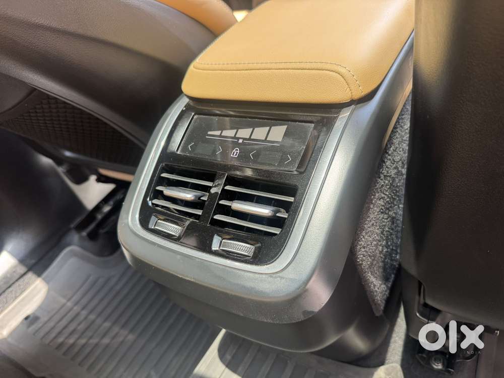 Volvo Xc60 2.0 B5 Ultimate, 2023, Petrol