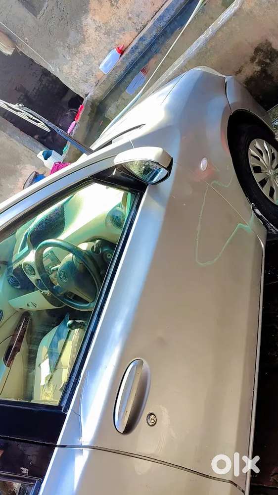 Toyota Etios Cross 2013 Petrol