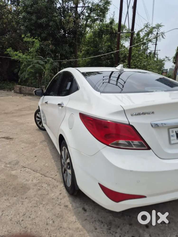 Hyundai Verna 2016 Petrol 15576 Km Driven