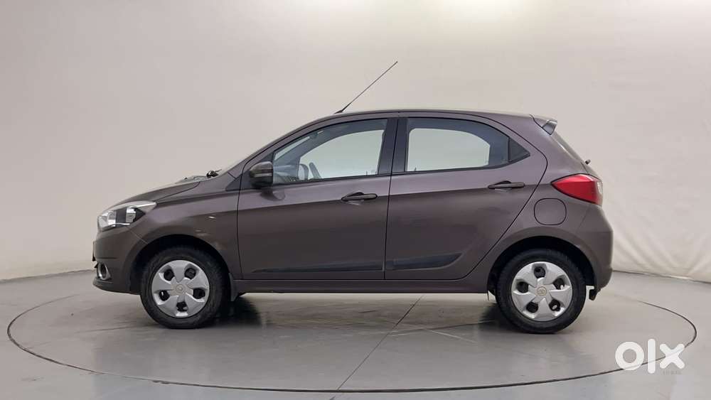Tata Tiago Xz, 2016, Petrol