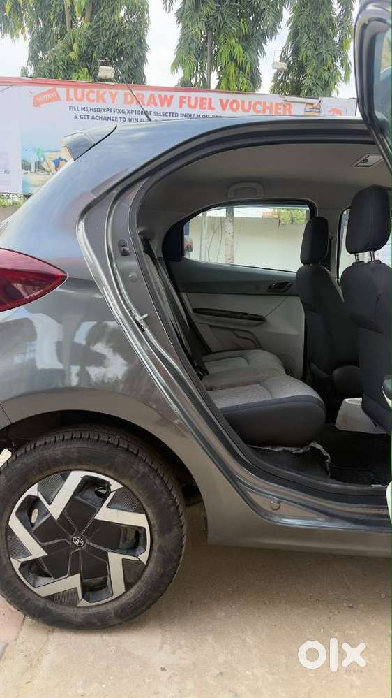 Tata Tiago 1.05 Revotorq Xm, 2025, Petrol