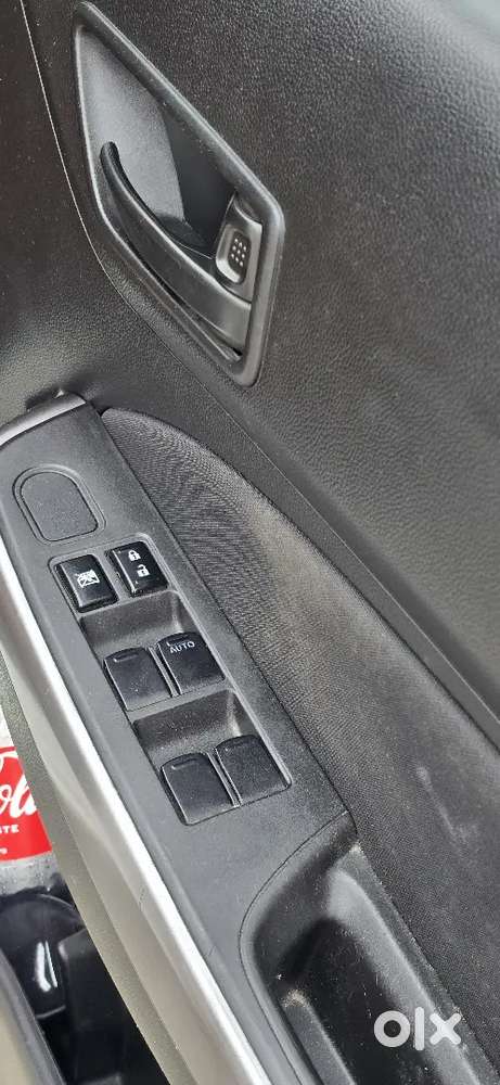 ​maruti Swift Lxi (nov 2020) | 1st Owner | Company Service Record