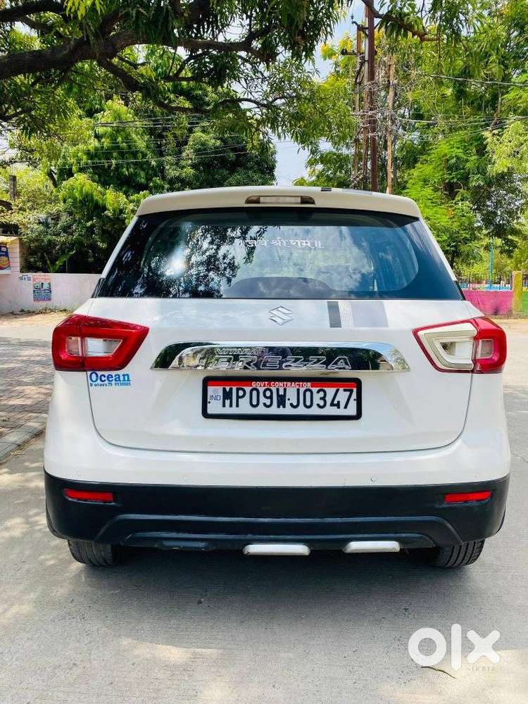 Maruti Suzuki Brezza 1.5 Vxi Cng, 2021, Cng & Hybrids