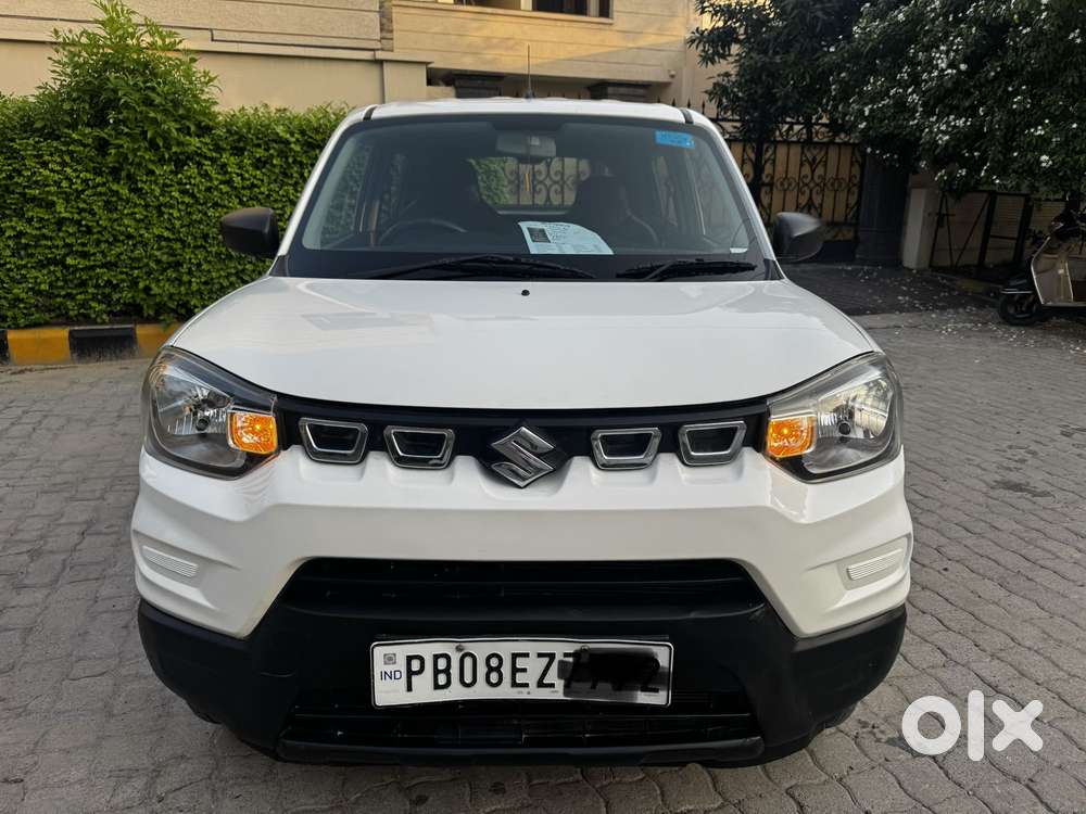 Maruti Suzuki S-presso Vxi Opt, 2022, Petrol