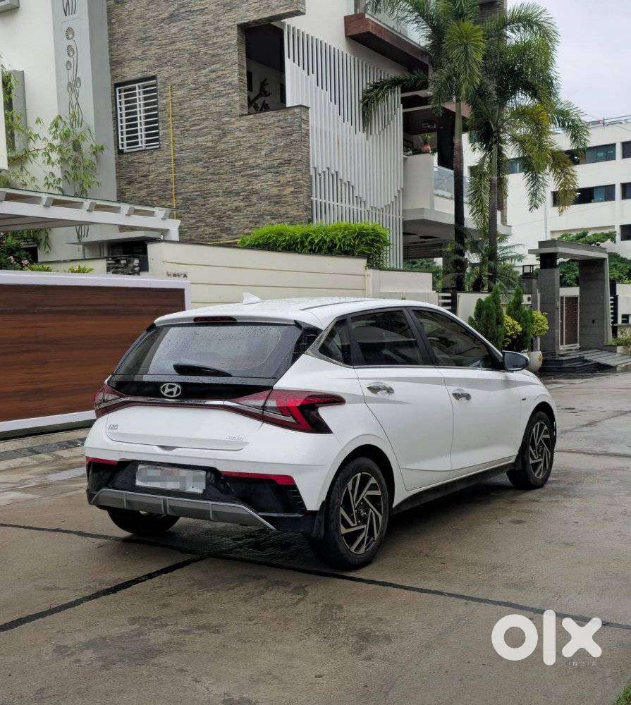 Hyundai New I20 1.2 Asta (o) Ivt, 2025, Petrol
