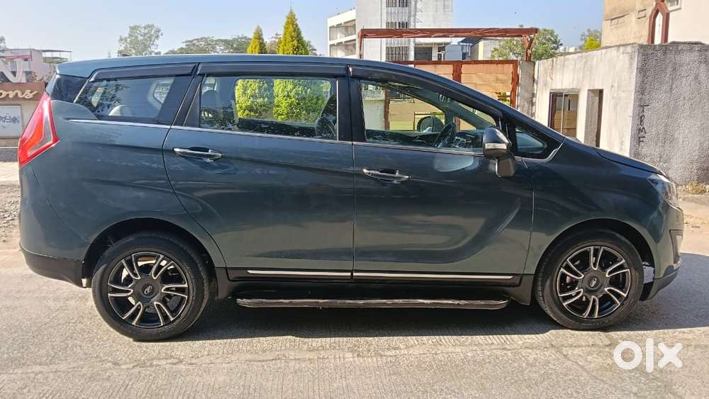 Mahindra Marazzo M8, 2018, Diesel
