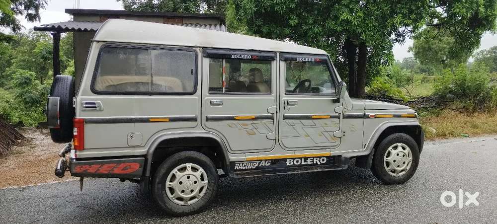 Mahindra Bolero 2.5 Xl 9 Str  2014 .