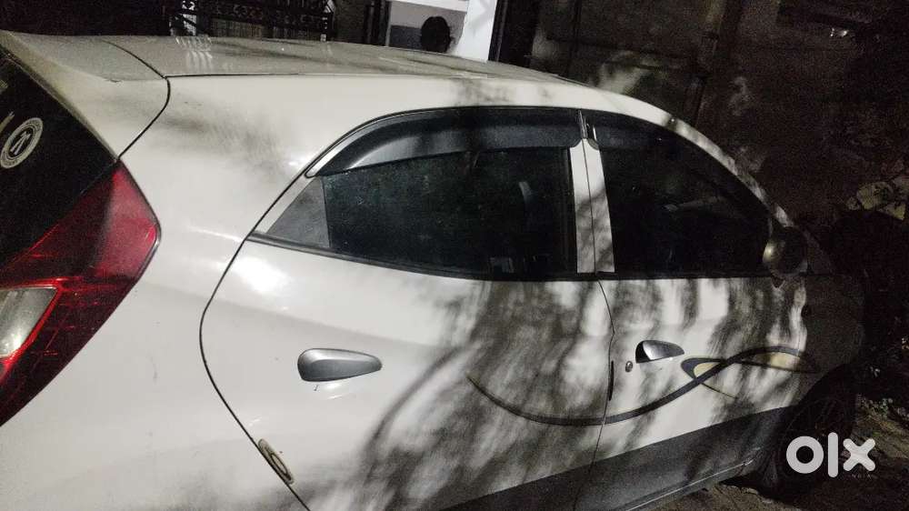 Hyundai Eon Magna Petrol 2012