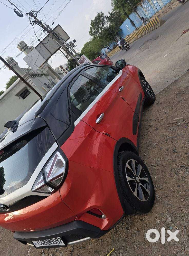 Tata Nexon 1.2 Revotron Xz Plus Dual Tone, 2021, Petrol