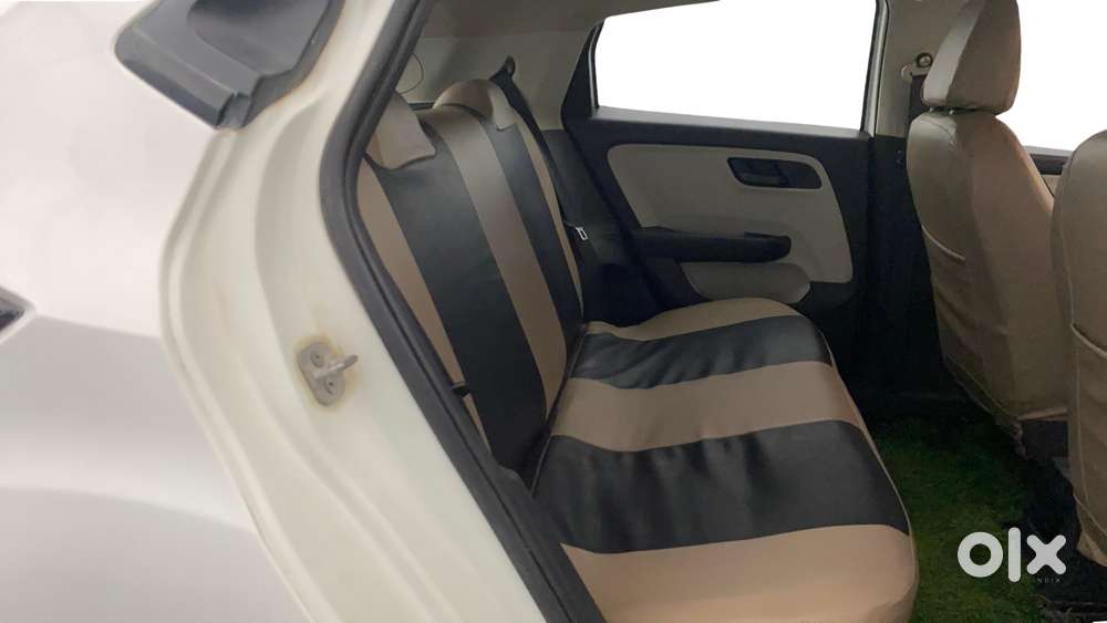 Tata Altroz 1.2 Xm Plus, 2021, Petrol