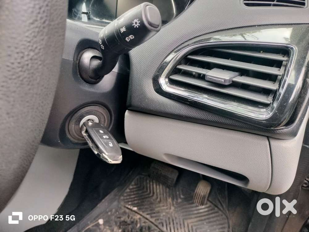 Tata Tiago 1.2 Revotron Xza, 2020, Petrol