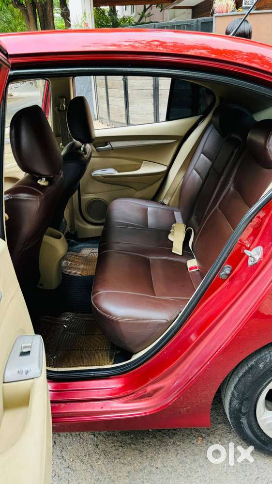 Honda City V-at 2010