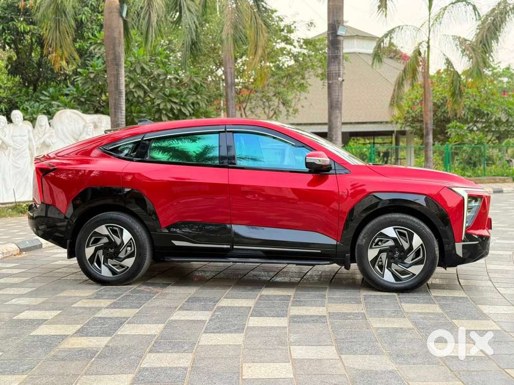 Mahindra Xev 9e Pack Three (top Model), 2025, Electric