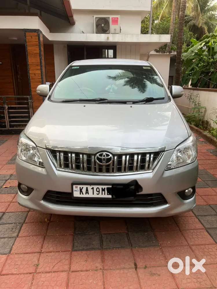 Toyota Innova 2013 Diesel 200000 Km Driven