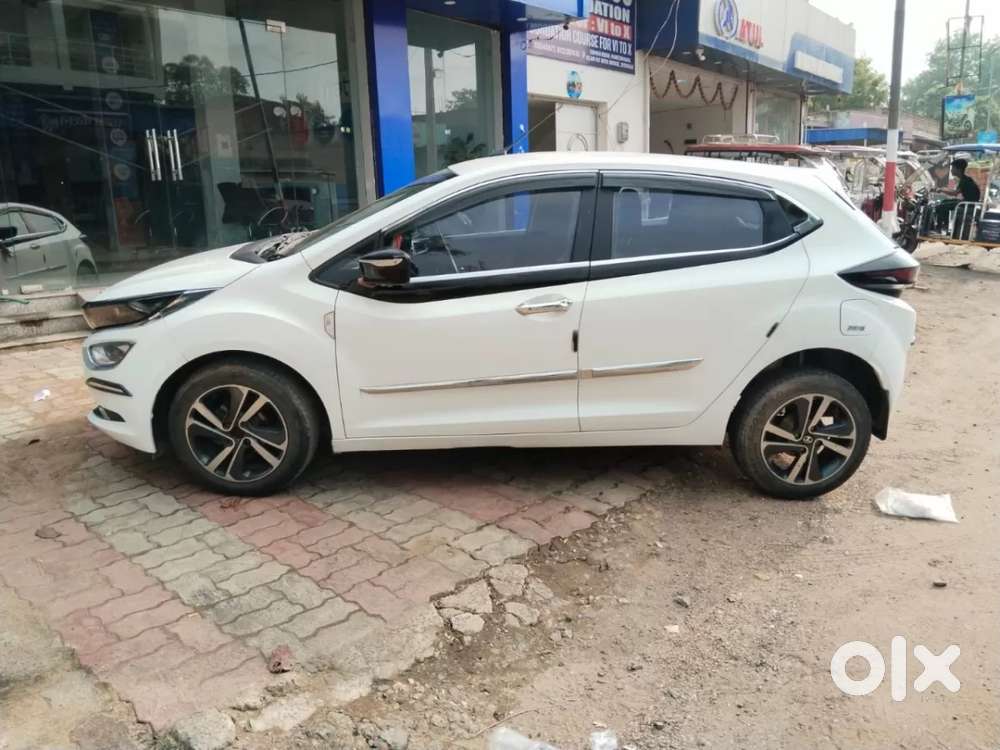 Tata Altroz 1.2 Xt, 2024, Petrol
