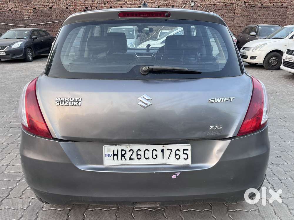Maruti Suzuki Swift Zxi, 2014, Petrol