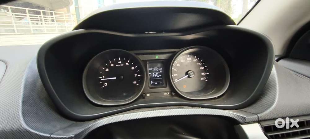 Tata Nexon 1.5 Revotorq Xm (s), 2017, Petrol