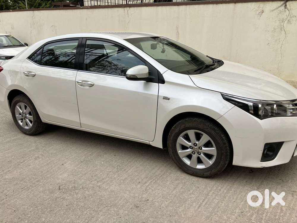 Toyota Corolla Altis 2013-2017 D-4d G, 2017, Petrol