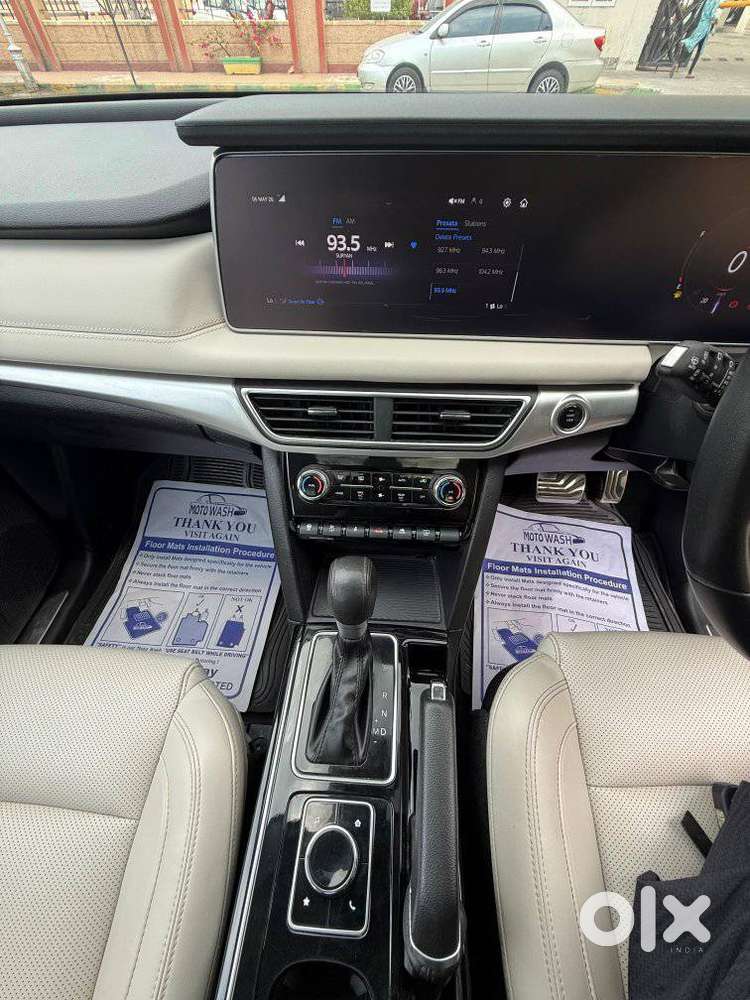 Mahindra Xuv700 2.0 Ax 7 Petrol At Str, 2022, Petrol