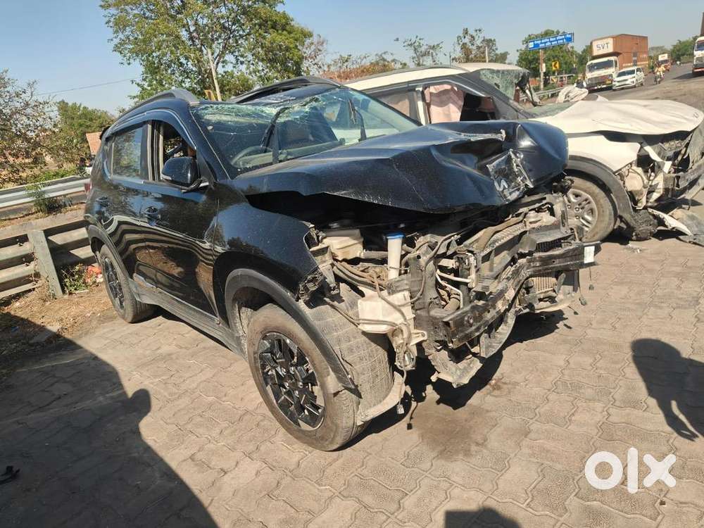 Kia Sonet 1 Petrol 39000 Km Driven