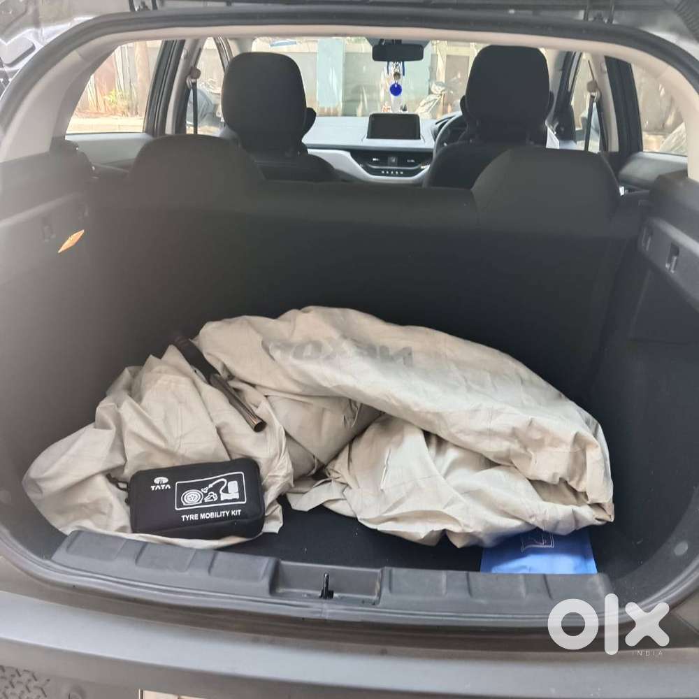 Showroom Conditiontata Nexonxms(petrol/manual)sunroof  Only 12k Kms