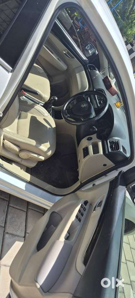 Maruti Suzuki Ciaz Zdi Shvs, 2017, Diesel