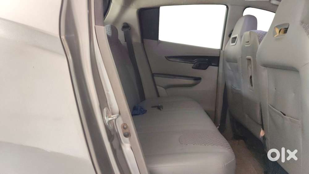 Mahindra Kuv 100 2016-2017 Mfalcon D75 K4, 2016, Diesel