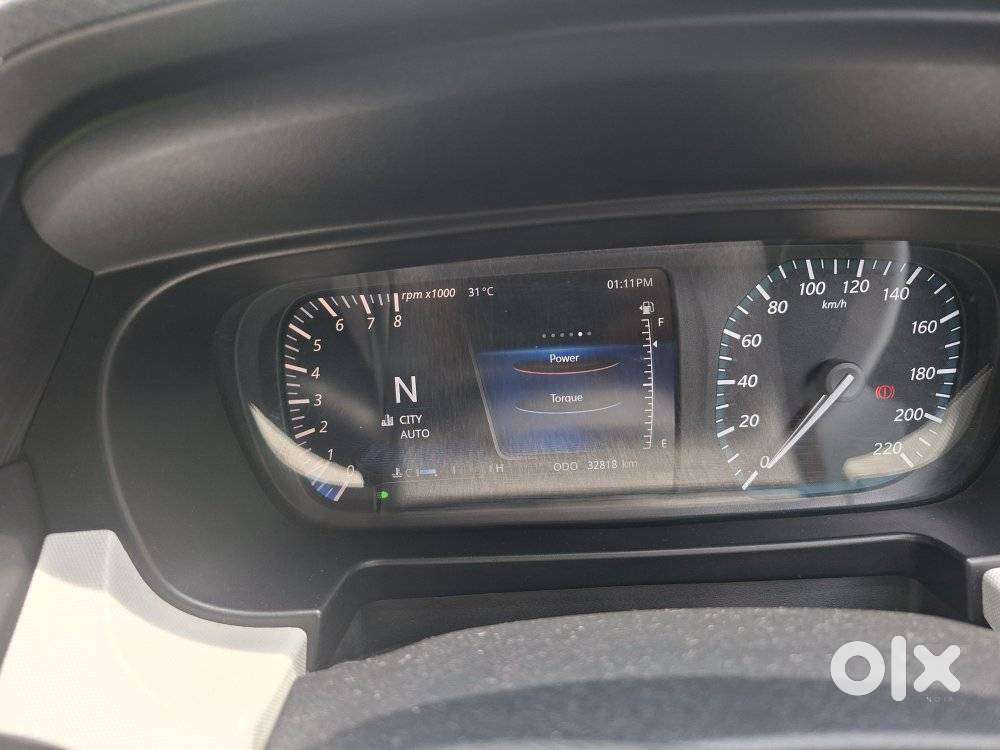 Tata Punch 1.2 Revotron Creative Amt Dual Tone, 2022, Petrol