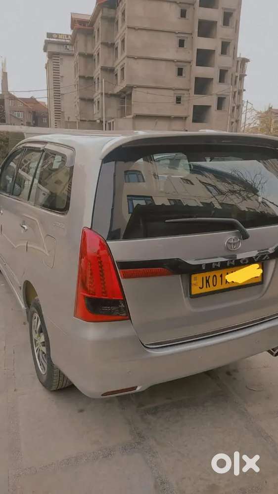 Toyota Innova 2.5 V 2015 Diesel