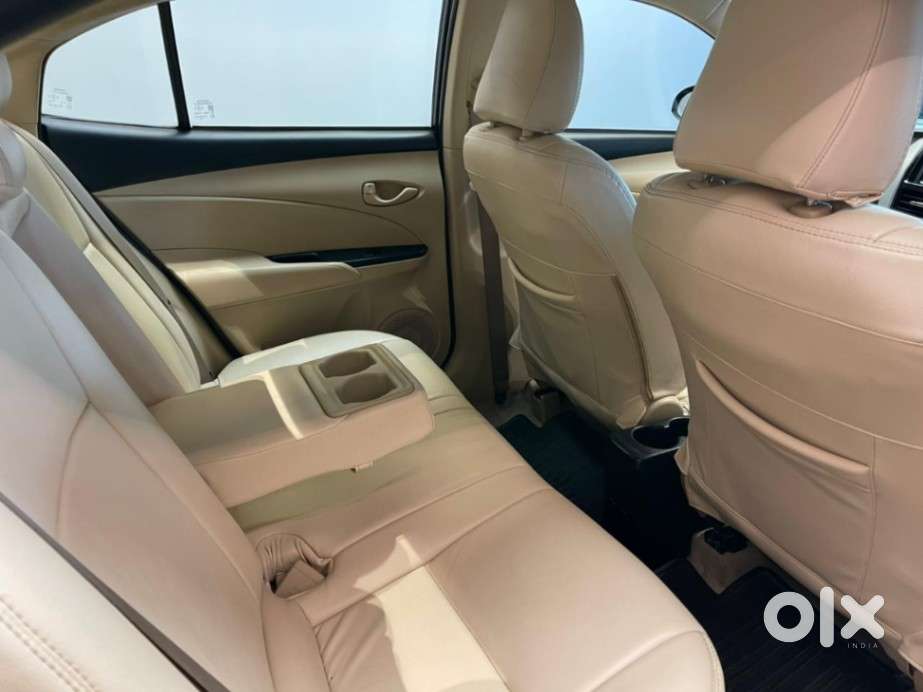 Toyota Yaris J Cvt, 2020, Petrol