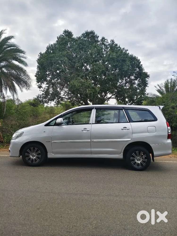 Toyota Innova 2.5g Bs4 2011