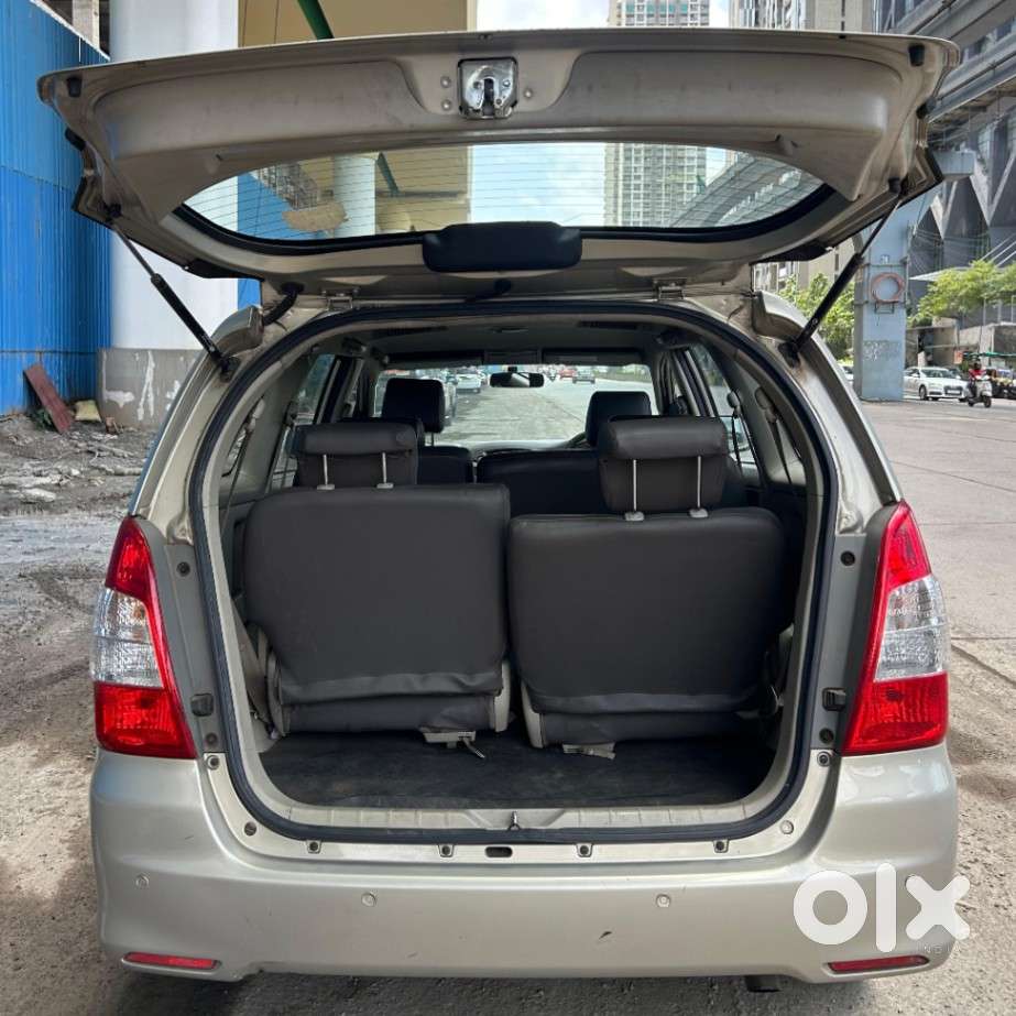Toyota Innova 2.5 V 8 Str, 2014, Diesel