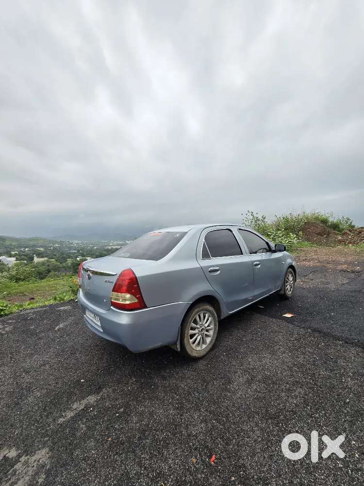 Toyota Etios 1.5 G 2011 Manual