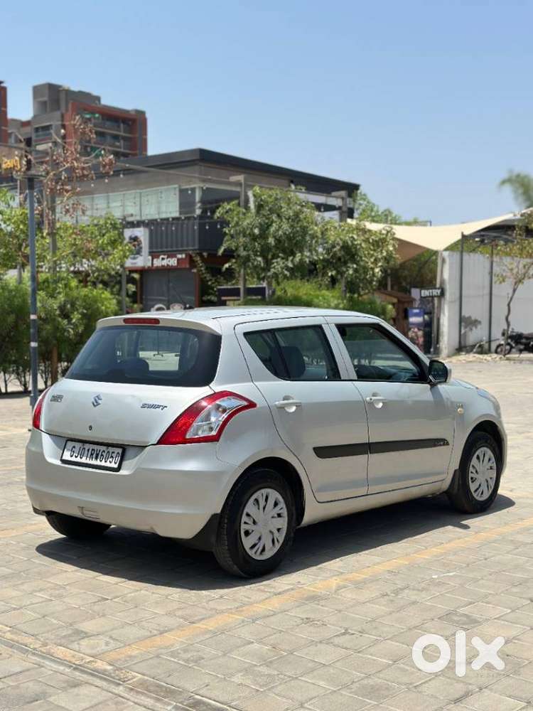Maruti Suzuki Swift Lxi Optional-o, 2017, Cng & Hybrids