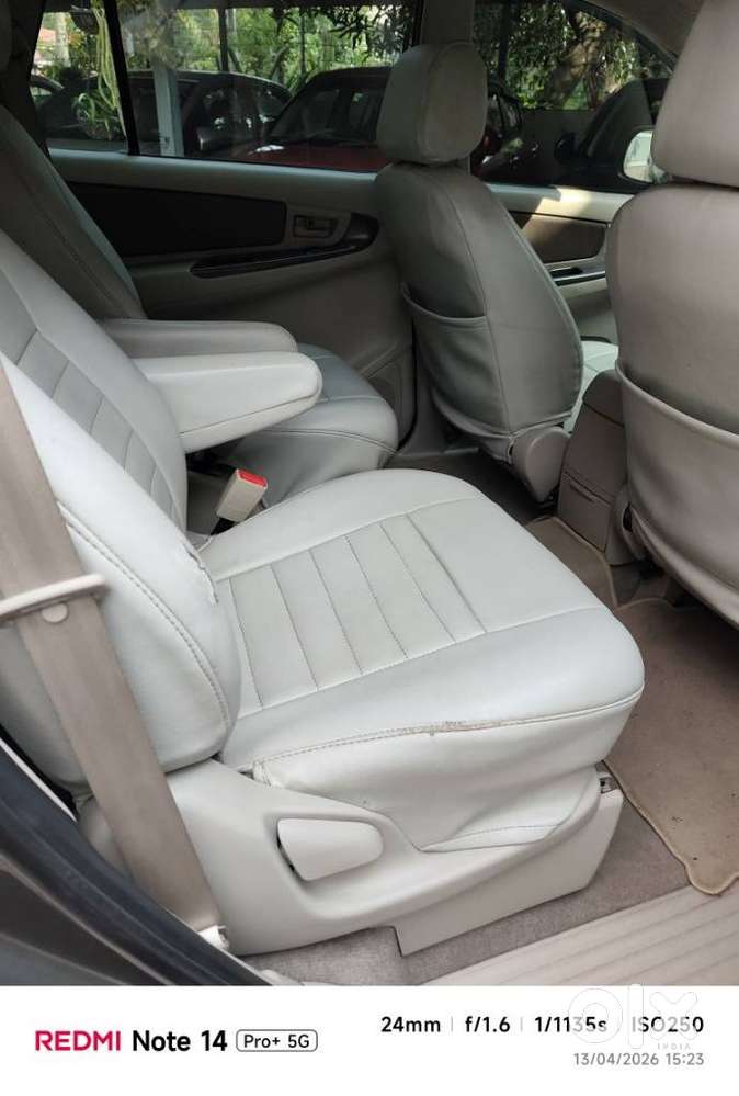 Toyota Innova 2.5 G (diesel) 7 Seater Bs Iv, 2013, Diesel