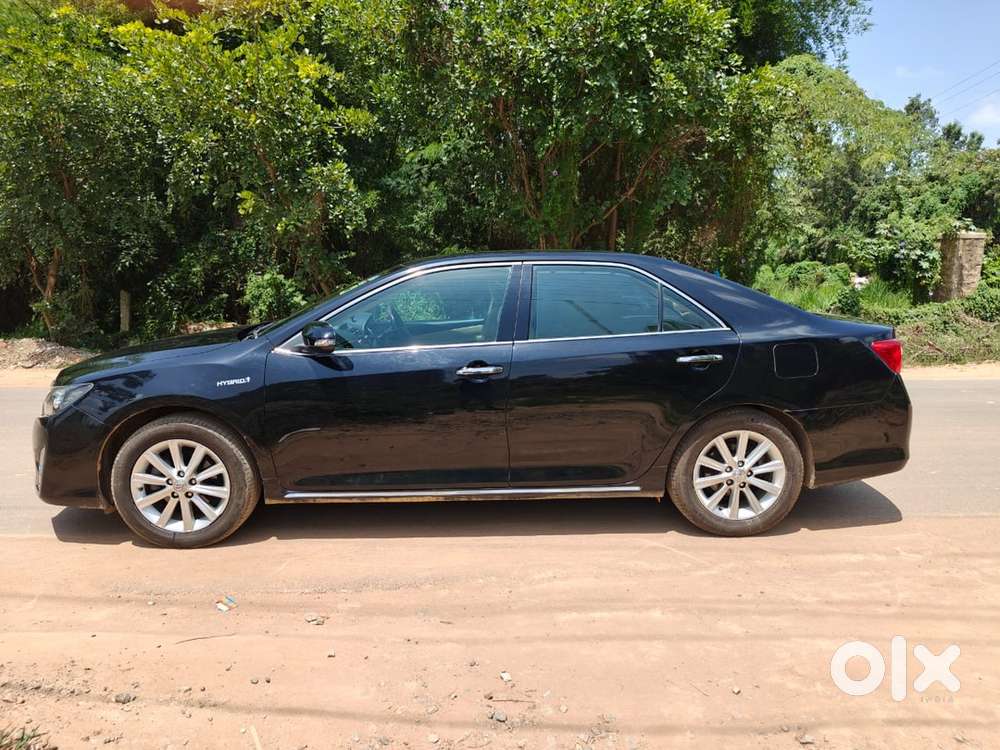 Toyota Camry Hybrid 2014