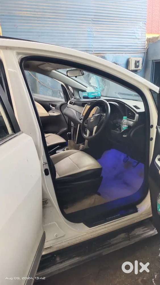 Toyota Innova Crysta 2017