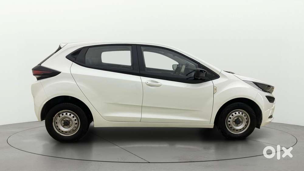 Tata Altroz 1.2 Xe, 2021, Petrol