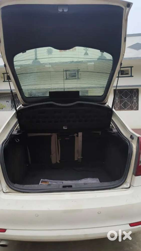 Skoda Laura 1.8 2011