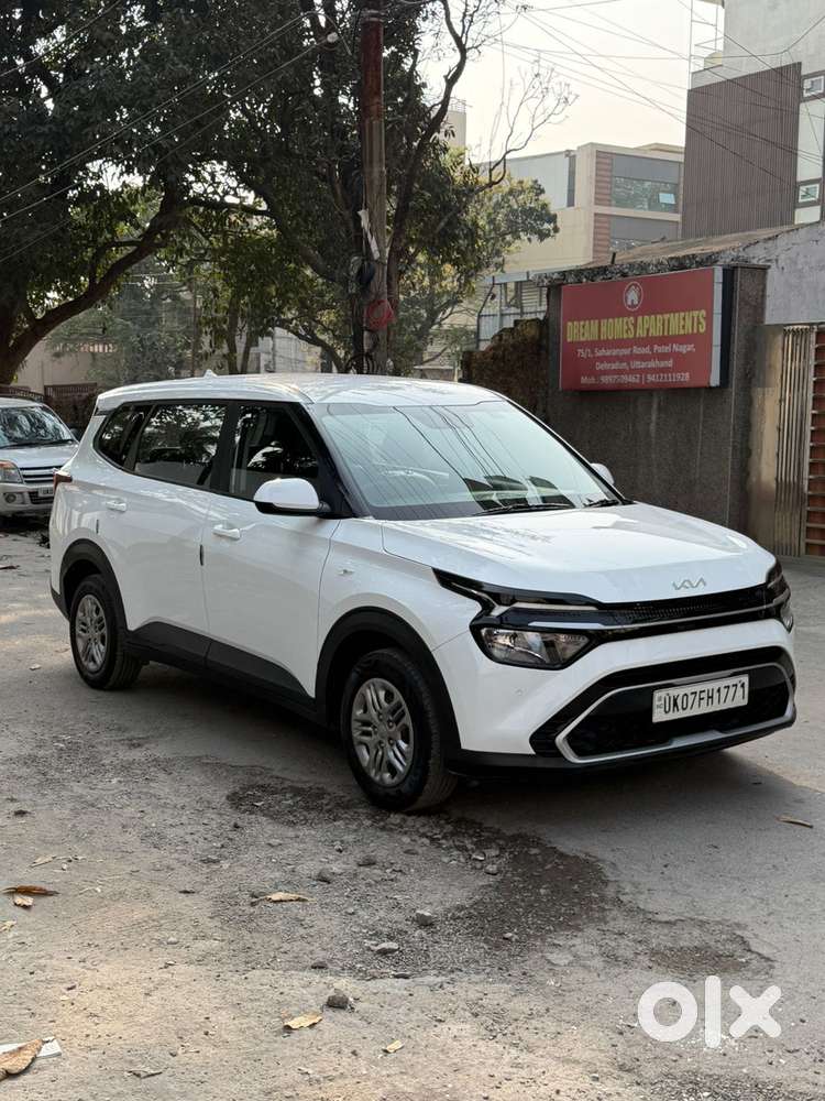 Kia Carens 1.5 Premium 7 Str, 2022, Petrol