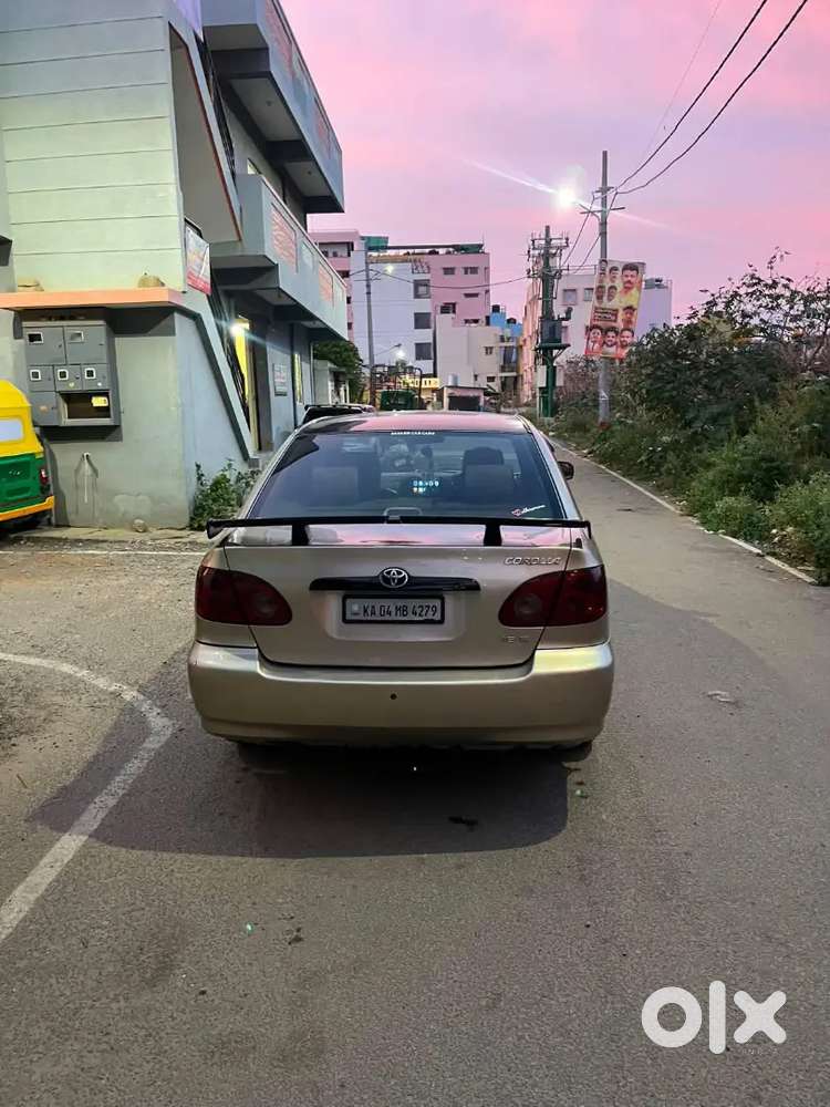 Toyota Corolla H3 2005 Km Driven