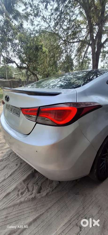 Hyundai Elantra 2013 Diesel 133000 Km Driven