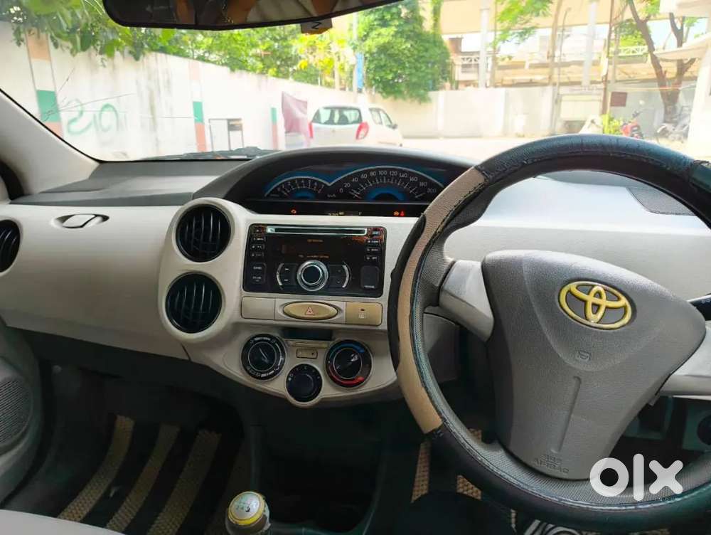 Toyota Etios [2014] Petrol