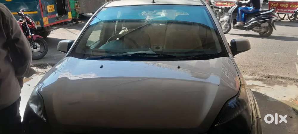 Ford Figo Titanium Petrol 2014