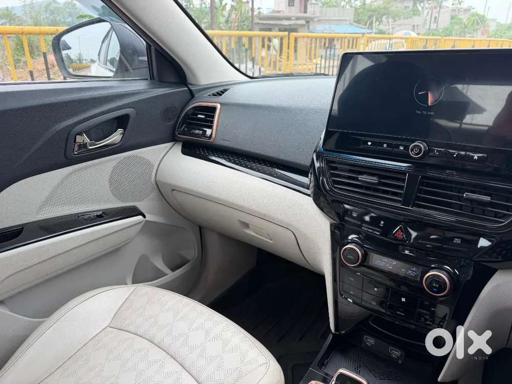Mahindra Xuv400 Electric 2025 Automatic